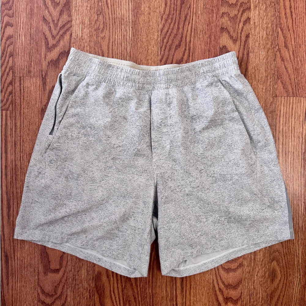 Lululemon men’s athletic shorts. Selling as a bundle!